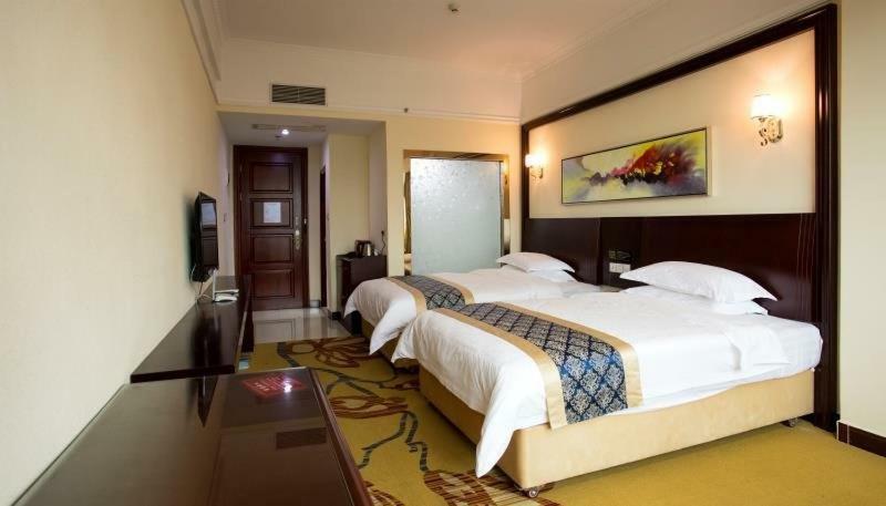 Longhui Business Hotel Huizhou  Extérieur photo